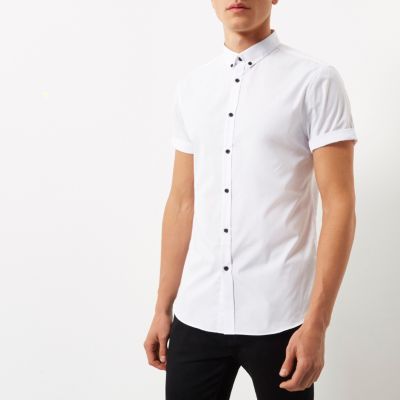 White casual slim fit short sleeve shirt